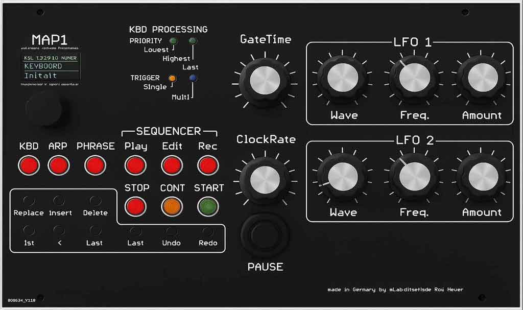 Minimoog cable lead-through opening, behind the wheels